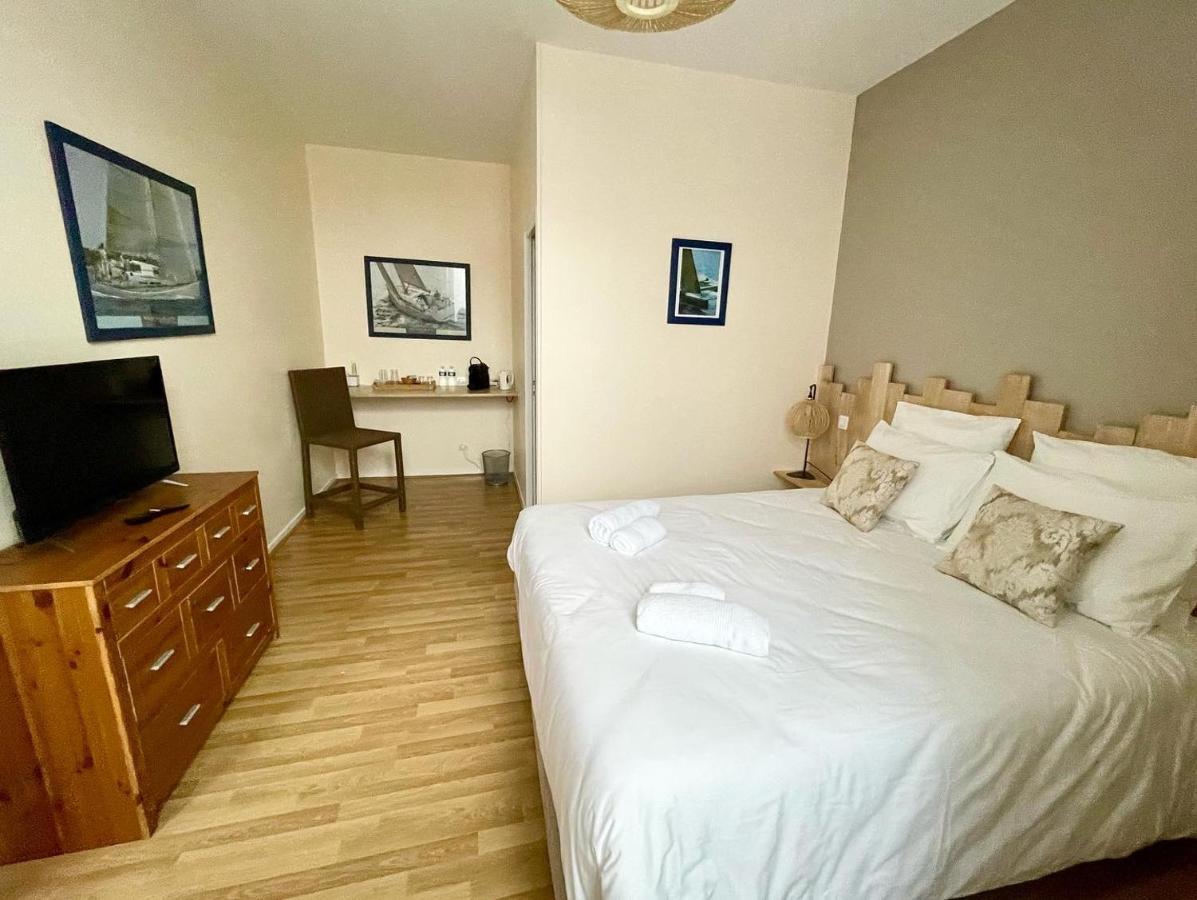 Les Trois Cèdres Maison d'hôtes *
