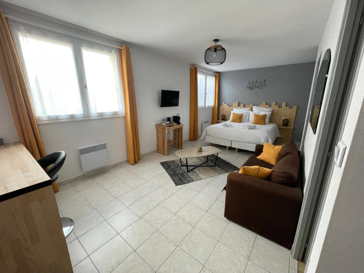 Les Trois Cèdres Maison d'hôtes *