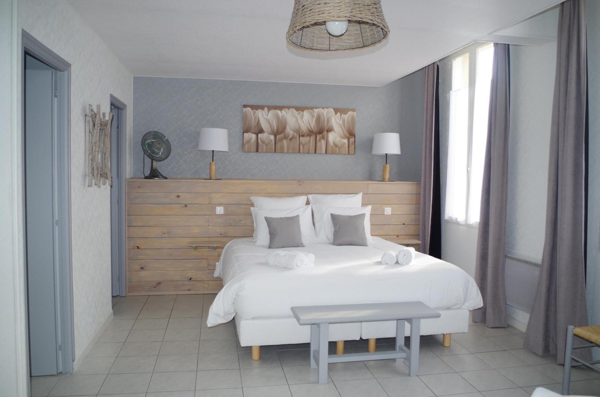 Maison d'hôtes Les Trois Cèdres Saint-Ouen-d'Aunis